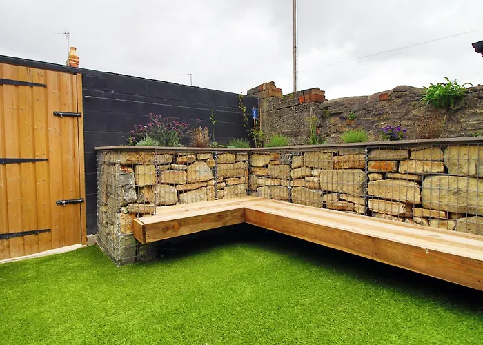 Luxury 4 Bedroom 4 Ensuite Home In Penarth